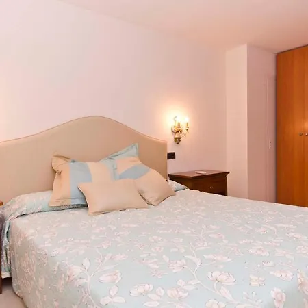 Club Villamar - Icarus Villa *