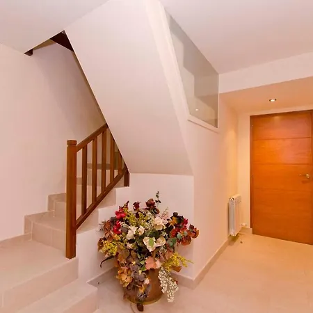 Club Villamar - Icarus Villa *